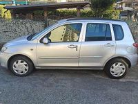 Usata Mazda 2 68 CV (50 kW) 2003 Argento Monovolume