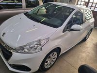 Usata Peugeot 208 Active 75 CV (55 kW) 2017 Bianco Utilitaria