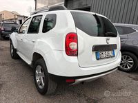 Usata Dacia Duster Lauréate 110 CV (80 kW) 2012 Bianco SUV