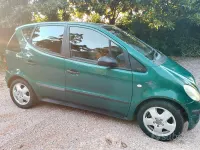 Usata Mercedes A140 82 CV (60 kW) 2000 Verde Berlina
