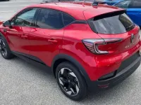 Nuova Renault Captur Techno 120 CV (88 kW) 2026 Rosso SUV