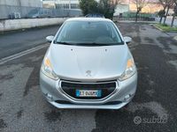 Usata Peugeot 208 82 CV (60 kW) 2014 Grigio Utilitaria