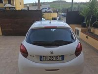 Usata Peugeot 208 82 CV (60 kW) 2017 Bianco Utilitaria