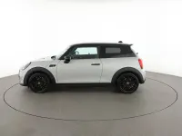 Usata Mini Cooper SE Essential 135 kW (184 CV) 2022 Argento Utilitaria