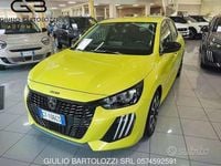 Usata Peugeot 208 Active 75 CV (55 kW) 2024 Verde Utilitaria