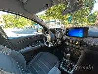 Usata Dacia Sandero Comfort 101 CV (74 kW) 2021 Grigio Berlina