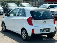 Usata Kia Picanto 67 CV (49 kW) 2017 Bianco Utilitaria