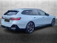 Usata BMW 520 M Sport 197 CV (144 kW) 2024 Grigio metallizzato Station wagon