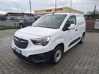 Usata Opel Combo Edition 102 CV (75 kW) 2018 Bianco Berlina