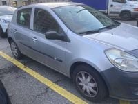 Usata Renault Clio III Rip Curl 68 CV (50 kW) 2007 Argento Berlina