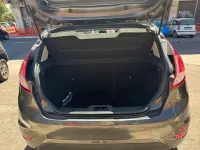 Usata Ford Fiesta 75 CV (55 kW) 2017 Grigio Utilitaria