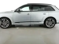 Usata Audi Q7 S-Line 286 CV (210 kW) 2024 Grigio metalizzato SUV