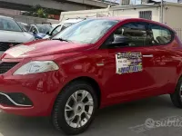 Begagnad Lancia Ypsilon 84 HK (61 kW) 2016 Röd Halvkombi