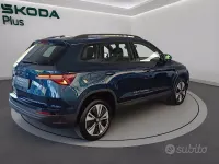 Usata Skoda Karoq Executive 116 CV (85 kW) 2023 Bluazzurro SUV