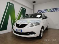 Usata Lancia Ypsilon Gold 69 CV (50 kW) 2017 Bianco Utilitaria