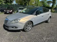 Usata Lancia Delta 165 CV (121 kW) 2010 Giallo Utilitaria