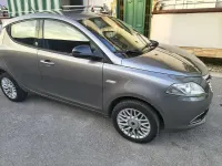 Usata Lancia Ypsilon Silver 85 CV (62 kW) 2013 Grigio Utilitaria