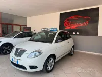 Usata Lancia Ypsilon 75 CV (55 kW) 2011 Bianco Utilitaria