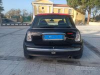 Usata Mini Cooper 116 CV (85 kW) 2002 Nero Utilitaria