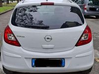Usata Opel Corsa Edition 86 CV (63 kW) 2011 Bianco Utilitaria