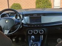 Usata Alfa Romeo Giulietta 105 CV (77 kW) 2011 Bianco Berlina