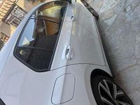 Usata VW Golf VIII R-line 131 CV (96 kW) 2023 Berlina