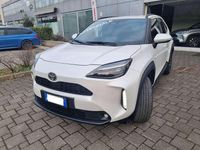 Usata Toyota Yaris Cross Trend 92 CV (67 kW) 2025 Platinum white metallizzato SUV