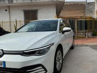Usata VW Golf VIII 150 CV (110 kW) 2020 Bianco Utilitaria