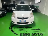 Usata Toyota Yaris 69 CV (50 kW) 2011 Bianco Utilitaria