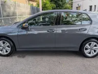 Usata VW Golf VIII Life 110 CV (80 kW) 2020 Grigio Berlina
