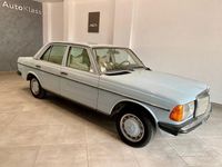 Usata Mercedes 200 54 CV (39 kW) 1970 Berlina