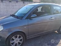 Usata Lancia Ypsilon 60 CV (44 kW) 2006 Grigio Utilitaria