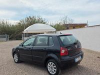 Usata VW Polo Comfortline 74 CV (54 kW) 2004 Nero Utilitaria