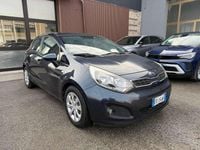 Usata Kia Rio Active 94 CV (69 kW) 2015 Grigio Utilitaria