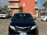 Usata Lancia Ypsilon 60 CV (44 kW) 2016 Blu Utilitaria