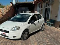 Usata Fiat Grande Punto Active 77 CV (56 kW) 2007 Bianco Utilitaria