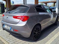 Usata Alfa Romeo Giulietta Exclusive 120 CV (88 kW) 2016 Grigio Utilitaria