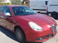 Usata Alfa Romeo Giulietta 140 CV (102 kW) 2011 Rosso Utilitaria