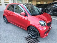 Usata Smart ForFour Brabus 90 CV (66 kW) 2018 Rosso Utilitaria