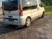 Usata Renault Trafic 80 CV (58 kW) 2012 Grigio Monovolume