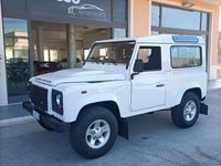 Usata Land Rover Defender SE 122 CV (89 kW) 2010 Bianco Station wagon