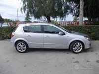 Usata Opel Astra 101 CV (74 kW) 2007 Marrone Berlina