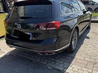 Usata VW Passat 122 CV (89 kW) 2021 Nero Station wagon