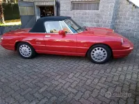 Usata Alfa Romeo Spider 106 CV (77 kW) 1990 Rosso Cabrio