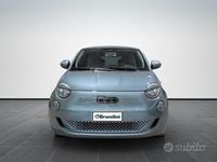 Usata Fiat 500e Icon 85 kW (116 CV) 2021 Blu marine Cabrio