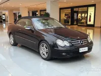 Usata Mercedes CLK320 Elegance 224 CV (164 kW) 2007 Nero Cabrio
