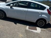 Usata Ford Fiesta 75 CV (55 kW) 2009 Bianco Berlina