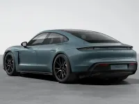 Nuova Porsche Taycan 4S Black Edition 2026 Pale blue metallizzato Berlina
