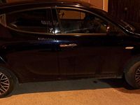 Usata Lancia Ypsilon 95 CV (69 kW) 2017 Blu/azzurro Utilitaria