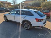 usata Skoda Superb 2.0 TDI 190 CV SCR DSG 4x4 Wagon Scou